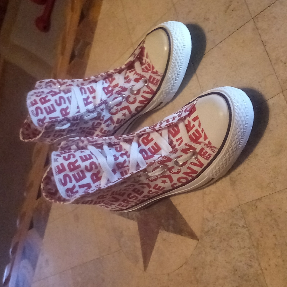 Converse(Chuck Taylor)7-M/9-W - Picture 8 of 8